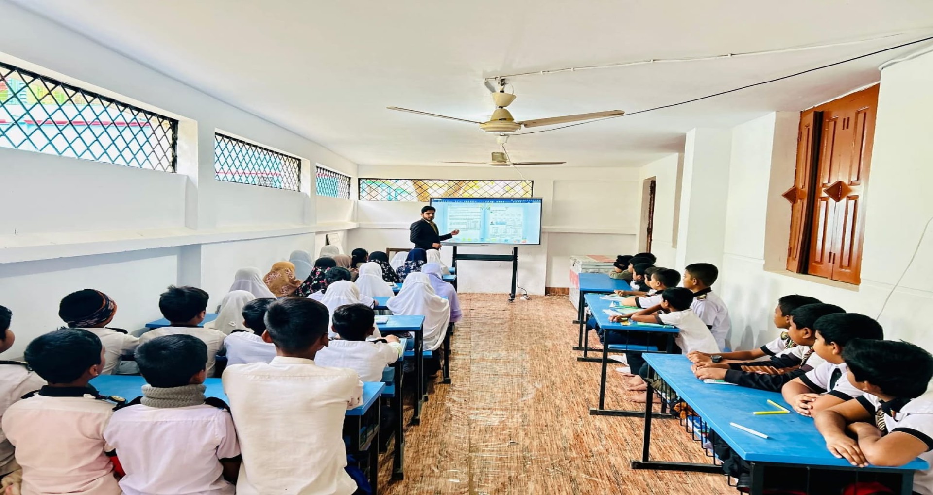 আমাদের লক্ষ্য